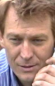 Antoine Stip joue le fr&egrave;re de l'h&eacute;ro&iuml;ne